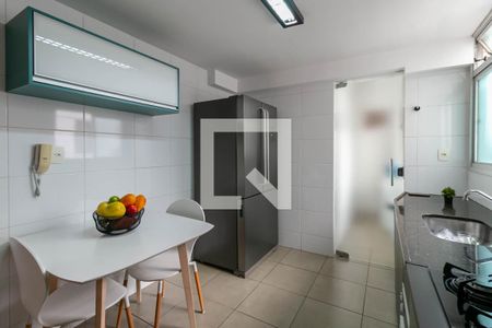 Cozinha de apartamento à venda com 4 quartos, 195m² em Caiçara-adelaide, Belo Horizonte