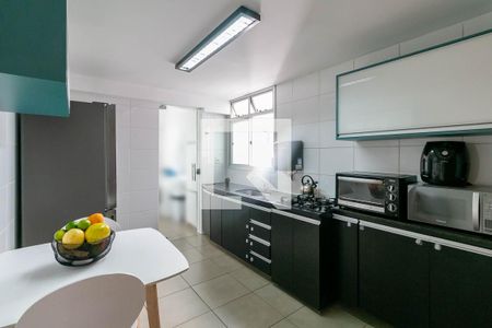 Cozinha de apartamento à venda com 4 quartos, 195m² em Caiçara-adelaide, Belo Horizonte