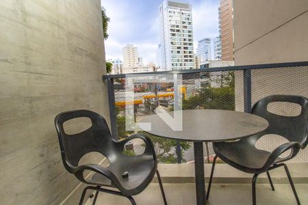Sala, terraço  de apartamento à venda com 1 quarto, 38m² em Moema, São Paulo