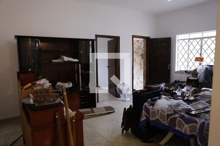 Sala de casa para alugar com 3 quartos, 160m² em Vila Mangalot, São Paulo