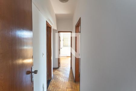 Corredor de apartamento à venda com 3 quartos, 119m² em Sion, Belo Horizonte