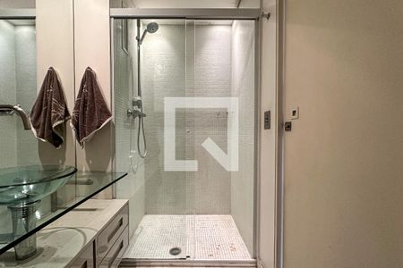 Apartamento à venda com 70m², 1 quarto e 1 vaga Apartamento à venda com 70m², 1 quarto e 1 vagaBanheiro