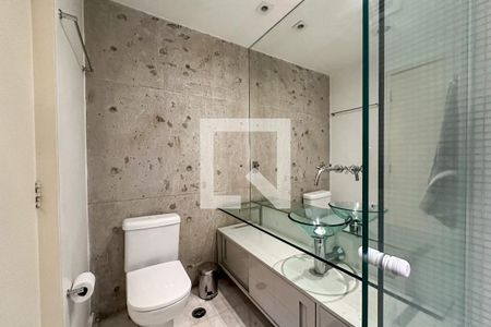 Apartamento à venda com 70m², 1 quarto e 1 vaga Apartamento à venda com 70m², 1 quarto e 1 vagaBanheiro