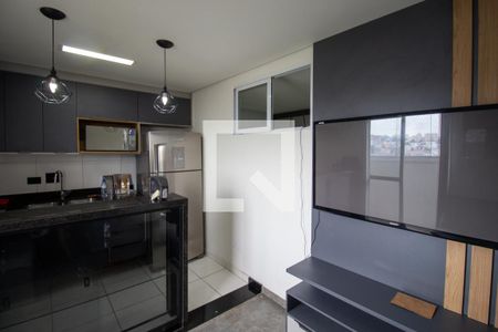 Sala de apartamento para alugar com 2 quartos, 50m² em Vila Carmosina, São Paulo