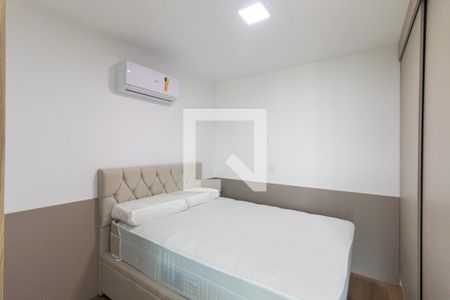 Quarto  de apartamento para alugar com 1 quarto, 24m² em Novo Mundo, Curitiba