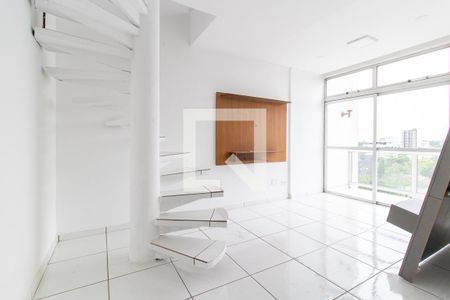 sala tv de apartamento para alugar com 1 quarto, 75m² em Cabral, Curitiba