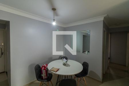 Sala de apartamento para alugar com 3 quartos, 64m² em Vila Marieta, São Paulo