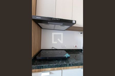 Detalhe da cozinha de kitnet/studio para alugar com 1 quarto, 18m² em Novo Mundo, Curitiba