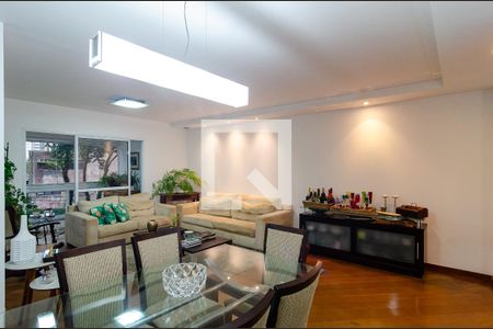Sala de apartamento para alugar com 3 quartos, 123m² em Chácara Inglesa, São Paulo