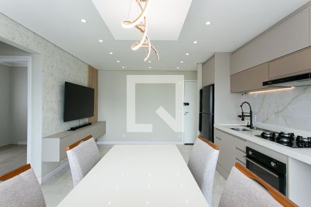 Sala/Cozinha de apartamento para alugar com 2 quartos, 49m² em Vila Esperança, São Paulo