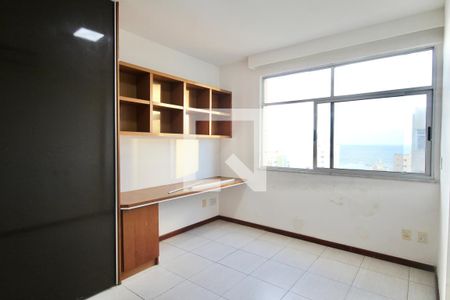 Quarto 1 de apartamento para alugar com 3 quartos, 180m² em Pituba, Salvador