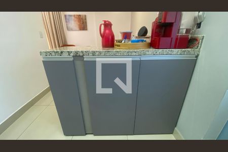 Cozinha de apartamento à venda com 3 quartos, 71m² em Estoril, Belo Horizonte