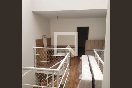 Casa à venda com 3 quartos, 206m² em Vila Prudente, São Paulo