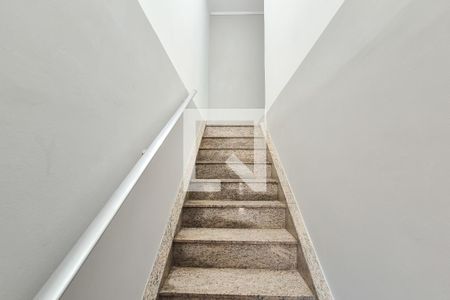 Corredor de casa à venda com 6 quartos, 200m² em Parque Sao Diogo, São Bernardo do Campo