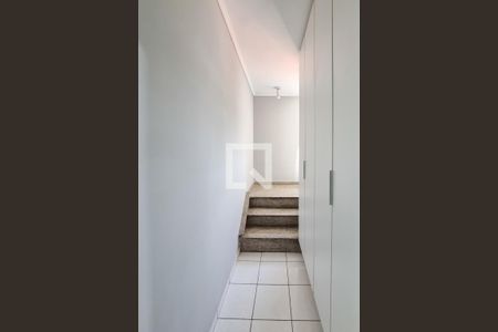 Corredor de casa à venda com 6 quartos, 200m² em Parque Sao Diogo, São Bernardo do Campo