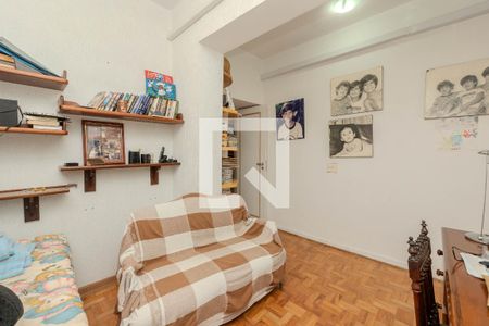 Apartamento à venda com 320m², 5 quartos e 3 vagas Apartamento à venda com 320m², 5 quartos e 3 vagasQuarto 4