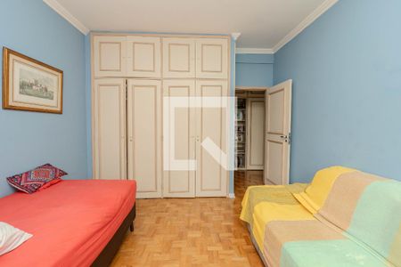 Apartamento à venda com 320m², 5 quartos e 3 vagas Apartamento à venda com 320m², 5 quartos e 3 vagasQuarto 2