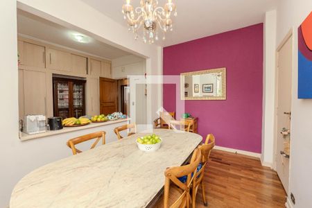 Apartamento à venda com 320m², 5 quartos e 3 vagas Apartamento à venda com 320m², 5 quartos e 3 vagasCozinha