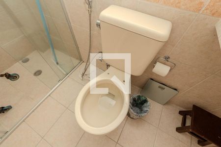 Apartamento à venda com 320m², 5 quartos e 3 vagas Apartamento à venda com 320m², 5 quartos e 3 vagasBanheiro 1