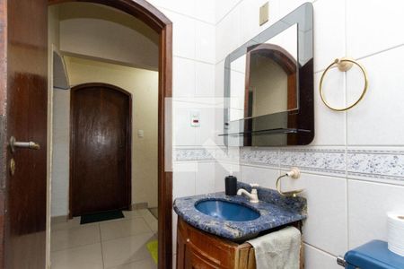 Banheiro de casa à venda com 3 quartos, 160m² em Vila Leonor, Guarulhos