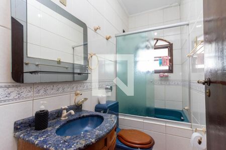 Banheiro de casa à venda com 3 quartos, 160m² em Vila Leonor, Guarulhos