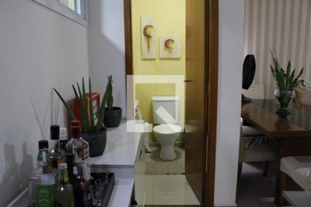 Banheiro de casa de condomínio à venda com 2 quartos, 71m² em Vila Alpina, São Paulo