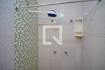 Banheiro de casa de condomínio para alugar com 1 quarto, 25m² em Rio Tavares, Florianópolis