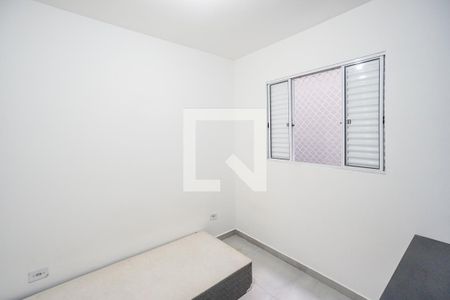 Quarto 01 de apartamento para alugar com 2 quartos, 38m² em Chácara Seis de Outubro, São Paulo