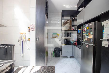 Cozinha de casa à venda com 3 quartos, 700m² em Vila Santa Teresinha, São Paulo