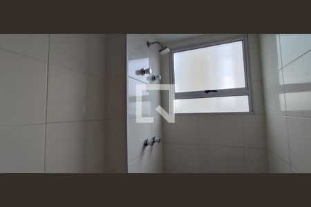 Banheiro de apartamento à venda com 2 quartos, 49m² em Encantado, Rio de Janeiro