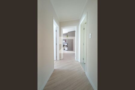 Corredor  de apartamento à venda com 2 quartos, 100m² em Centro, Campinas