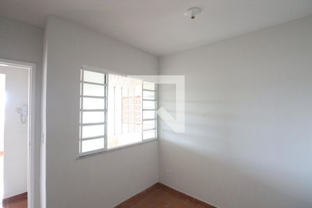 Quarto 2 de casa para alugar com 2 quartos, 100m² em Zé Garoto, São Gonçalo