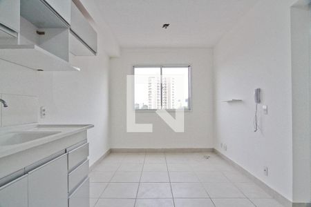 Sala de apartamento para alugar com 2 quartos, 33m² em Piqueri, São Paulo