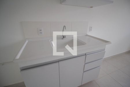 Sala/Cozinha de apartamento para alugar com 2 quartos, 33m² em Piqueri, São Paulo