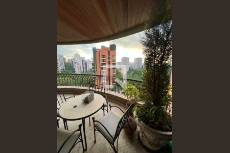 Apartamento à venda com 4 quartos, 255m² em Vila Suzana, São Paulo