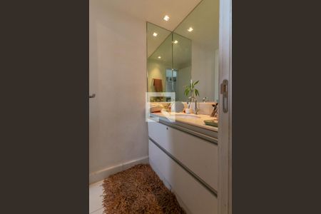 Banheiro da Suíte 1 de apartamento para alugar com 3 quartos, 142m² em Buritis, Belo Horizonte