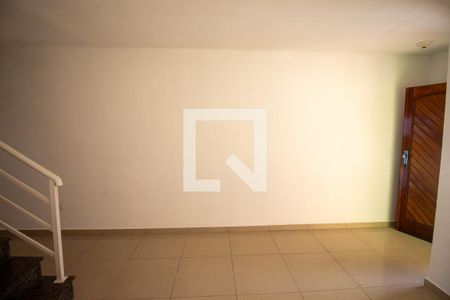 Sala de casa para alugar com 3 quartos, 203m² em Cidade Líder, São Paulo