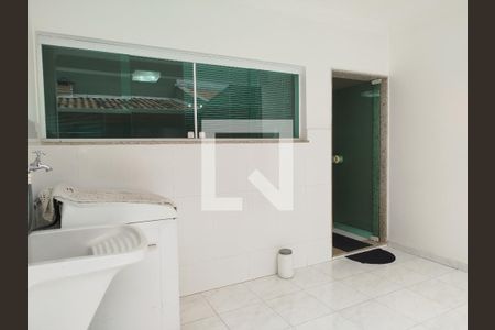 Casa à venda com 360m², 4 quartos e 4 vagas Casa à venda com 360m², 4 quartos e 4 vagasÁrea de Serviço