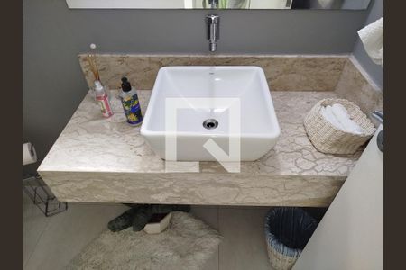 Casa à venda com 360m², 4 quartos e 4 vagas Casa à venda com 360m², 4 quartos e 4 vagasLavado