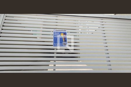 Casa à venda com 360m², 4 quartos e 4 vagas Casa à venda com 360m², 4 quartos e 4 vagasPlaquinha