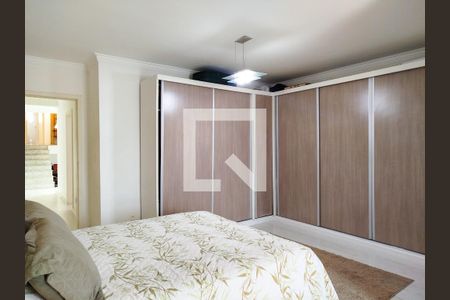 Casa à venda com 360m², 4 quartos e 4 vagas Casa à venda com 360m², 4 quartos e 4 vagasSuíte 1