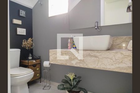 Casa à venda com 360m², 4 quartos e 4 vagas Casa à venda com 360m², 4 quartos e 4 vagasLavado