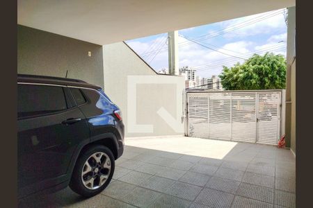 Casa à venda com 360m², 4 quartos e 4 vagas Casa à venda com 360m², 4 quartos e 4 vagasGaragem