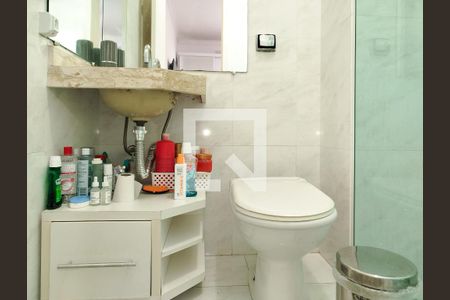 Casa à venda com 360m², 4 quartos e 4 vagas Casa à venda com 360m², 4 quartos e 4 vagasSuíte 2