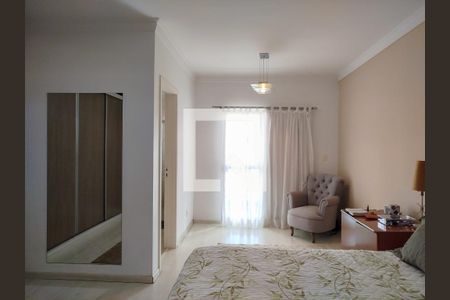 Casa à venda com 360m², 4 quartos e 4 vagas Casa à venda com 360m², 4 quartos e 4 vagasSuíte 1