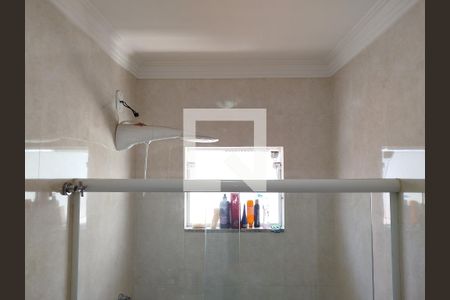 Casa à venda com 360m², 4 quartos e 4 vagas Casa à venda com 360m², 4 quartos e 4 vagasBanheiro Social