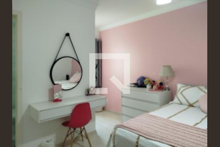 Casa à venda com 360m², 4 quartos e 4 vagas Casa à venda com 360m², 4 quartos e 4 vagasSuíte 2