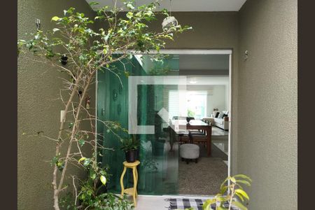 Casa à venda com 360m², 4 quartos e 4 vagas Casa à venda com 360m², 4 quartos e 4 vagasJardim de Inverno