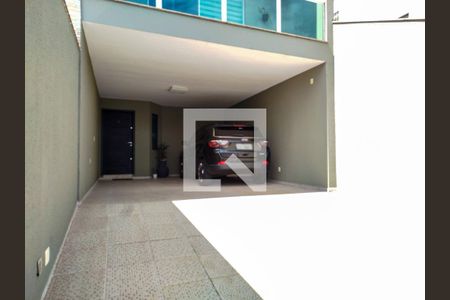 Casa à venda com 360m², 4 quartos e 4 vagas Casa à venda com 360m², 4 quartos e 4 vagasGaragem