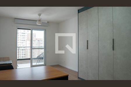 Sala de kitnet/studio para alugar com 1 quarto, 30m² em Consolação, São Paulo